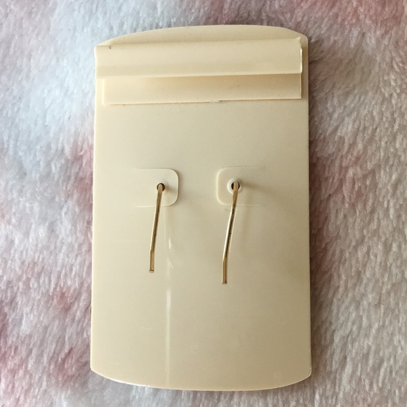 Jody Coyote Designer Pierced Earrings, NWT - Picture 4 of 4